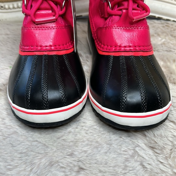 Sorel | Kids' Yoot Pac Waterproof Snow Boot in Bright Rose - Picture 4 of 16